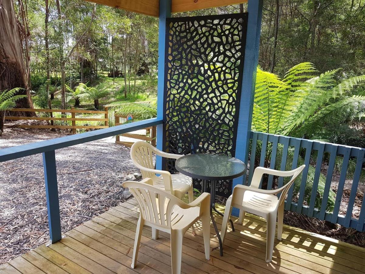 Strahan Retreat Holiday Park Esterno foto