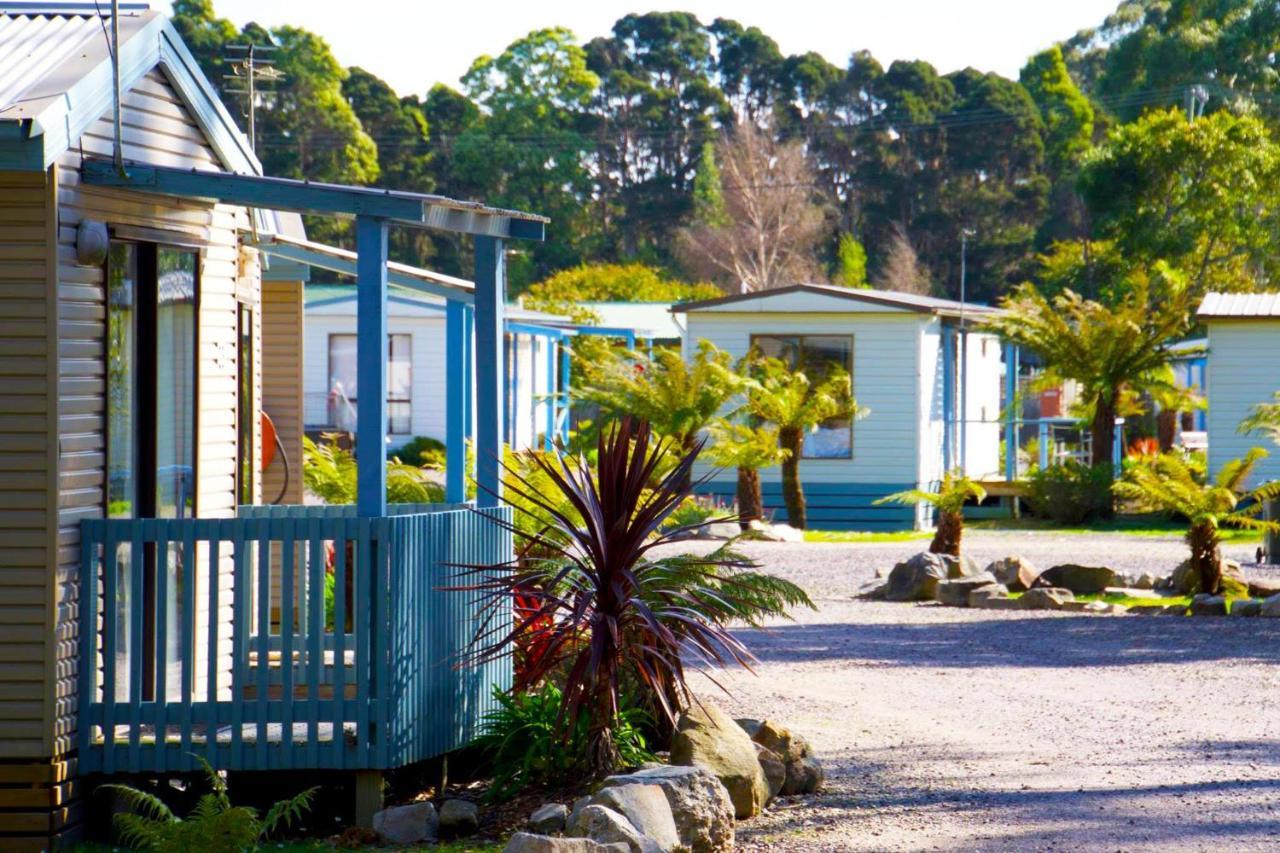 Strahan Retreat Holiday Park Esterno foto