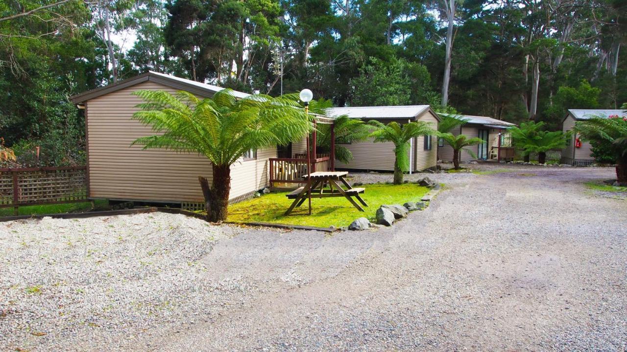 Strahan Retreat Holiday Park Esterno foto