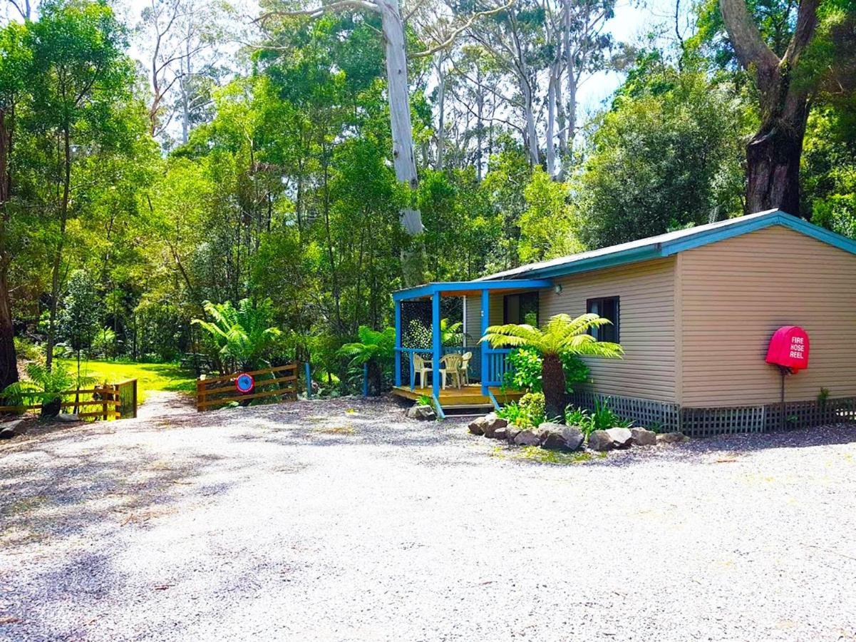 Strahan Retreat Holiday Park Esterno foto