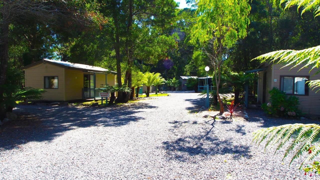 Strahan Retreat Holiday Park Esterno foto
