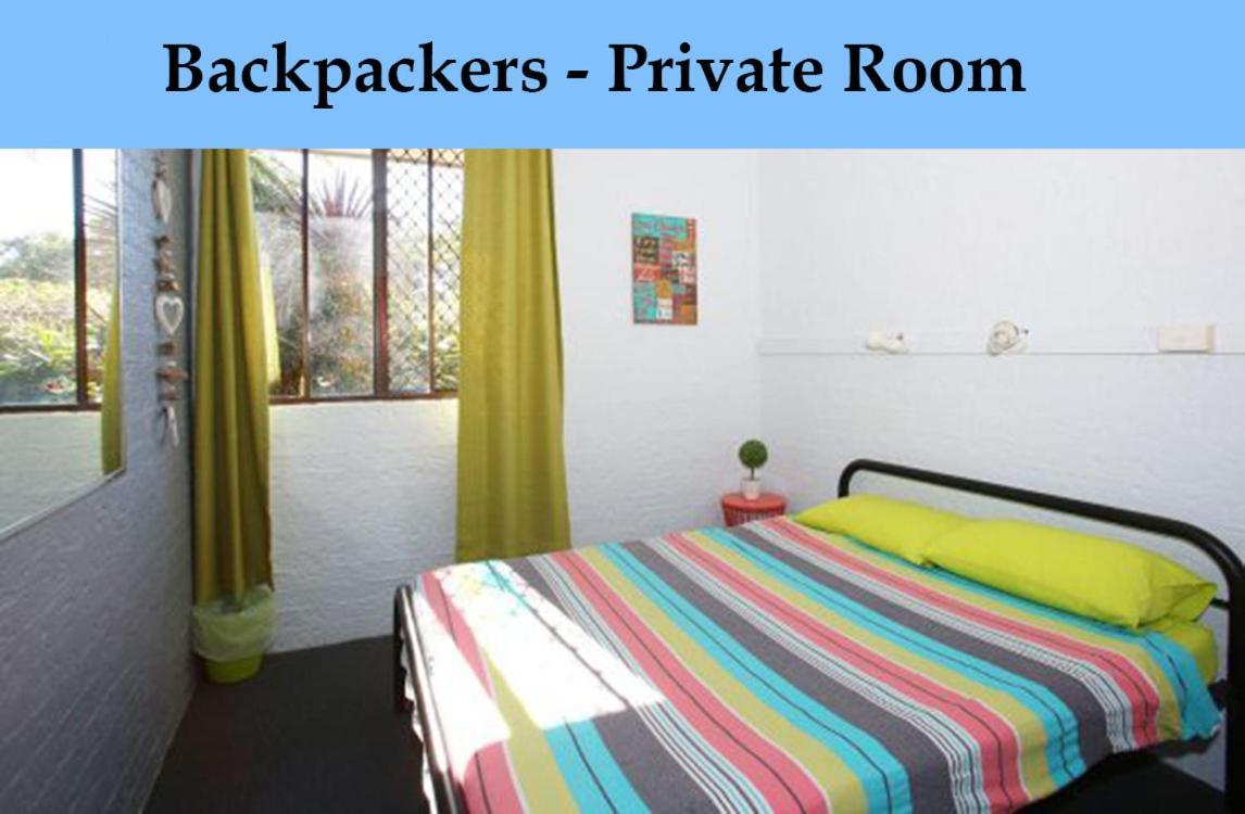 Strahan Retreat Holiday Park Esterno foto