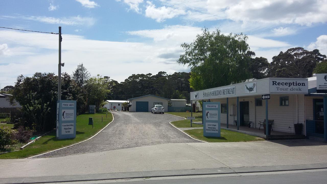 Strahan Retreat Holiday Park Esterno foto