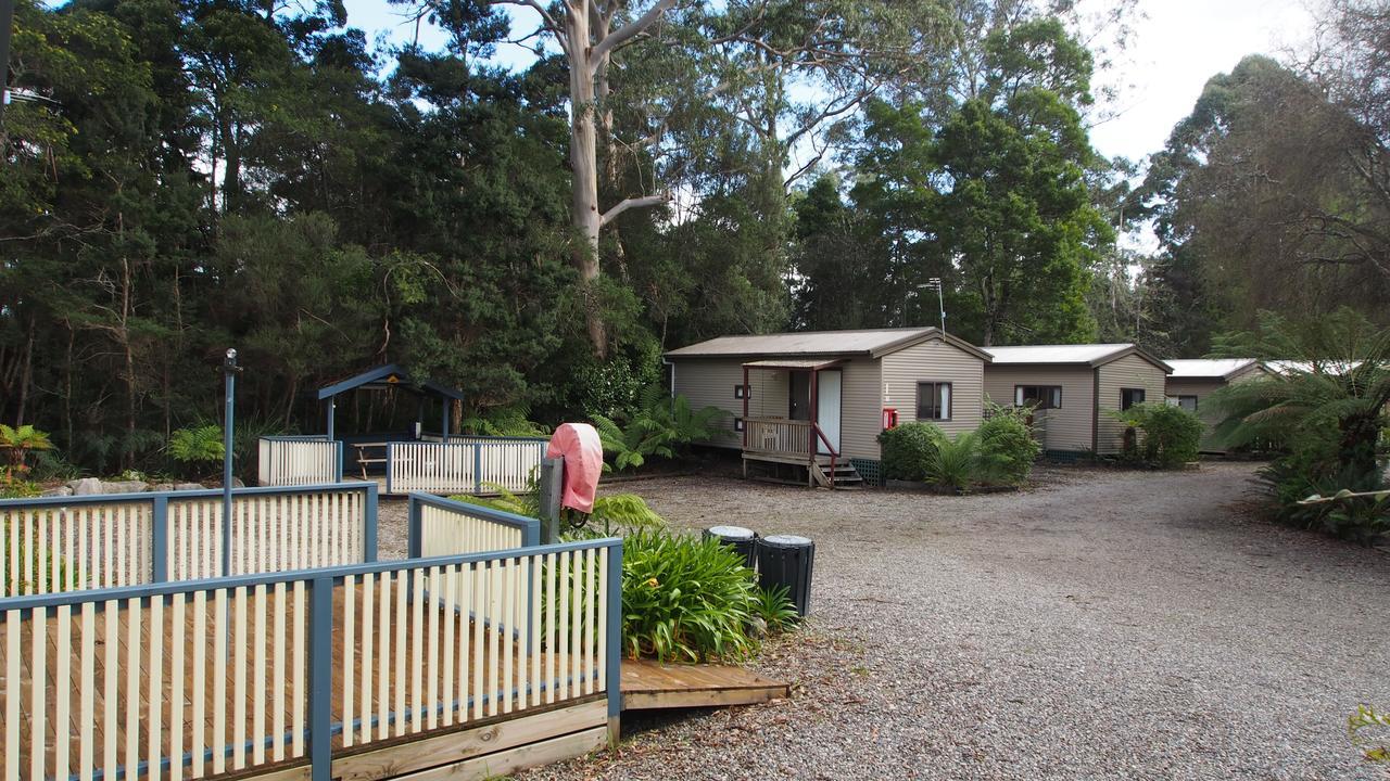 Strahan Retreat Holiday Park Esterno foto
