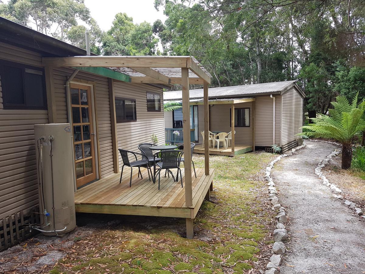 Strahan Retreat Holiday Park Esterno foto