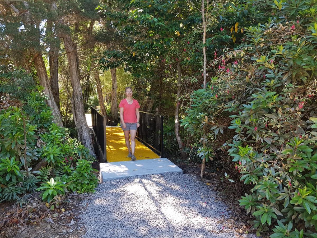 Strahan Retreat Holiday Park Esterno foto